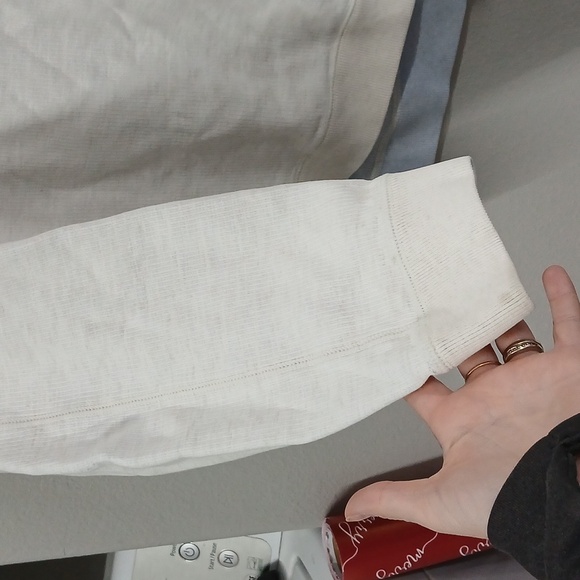 Tommy Bahama sweater Medium - Picture 5 of 8